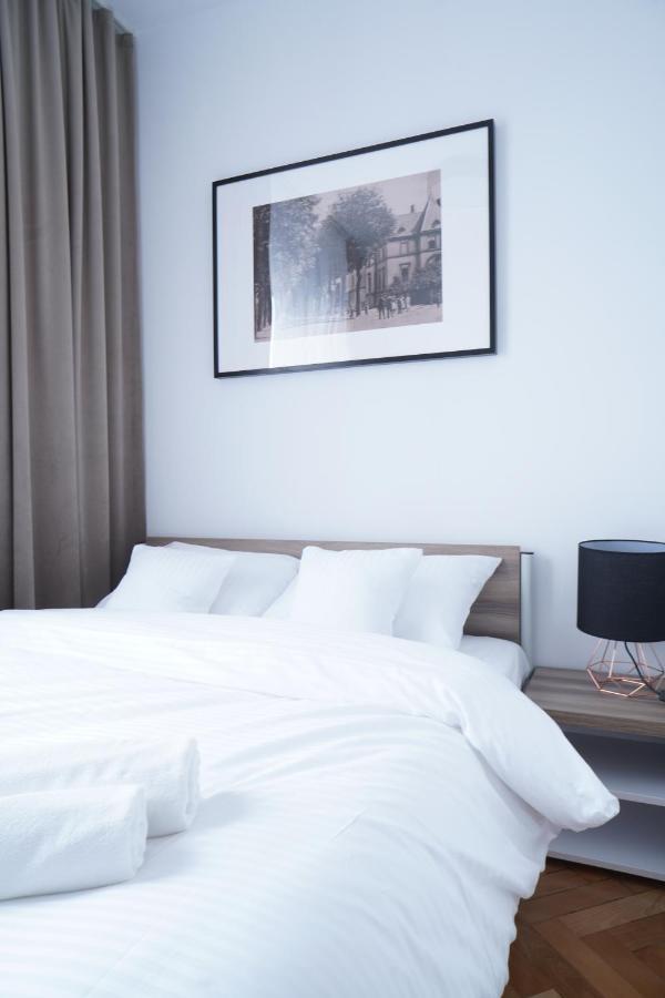 Stary Koszalin Hostel & Hotel Services Екстер'єр фото